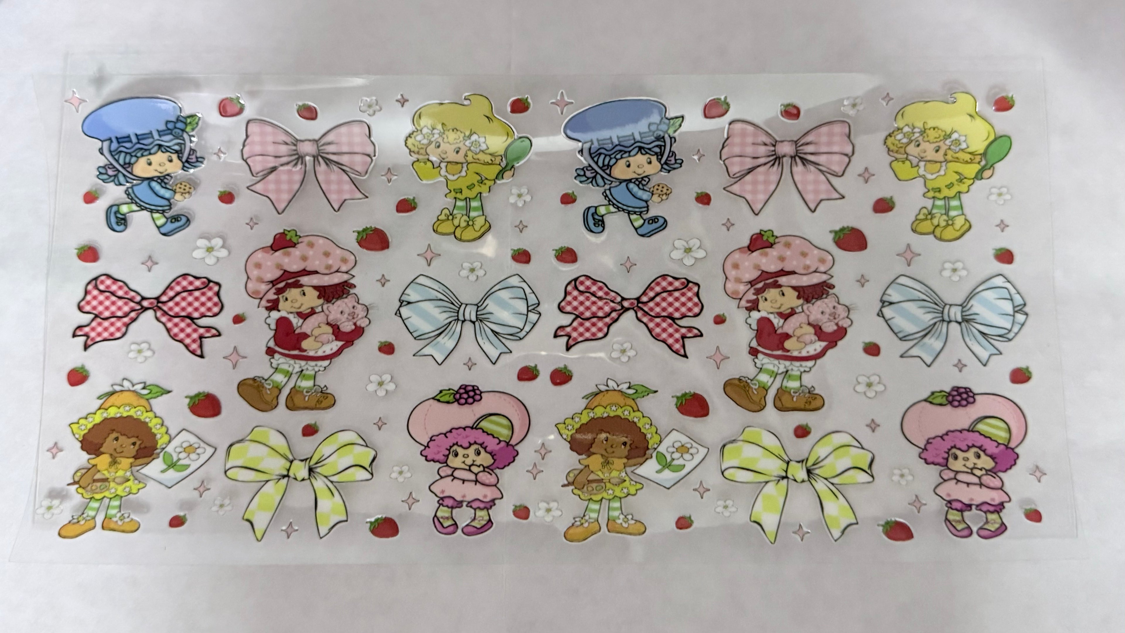 Strawberry Shortcake and friends with bows